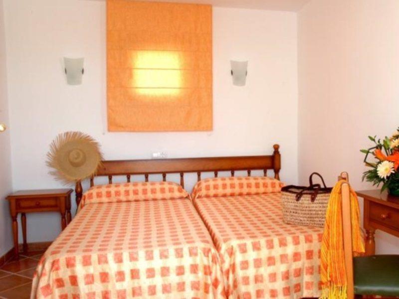 Hostal Cala Ratjada Exterior photo